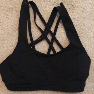 Black lulu lemon sports bra